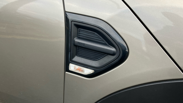 MINI Countryman 1.5 Cooper Classic 5dr Petrol Hatchback